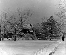 Snowy house scene