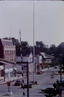 Central Ave : Railroad tracks (Highland Park, Ill.)